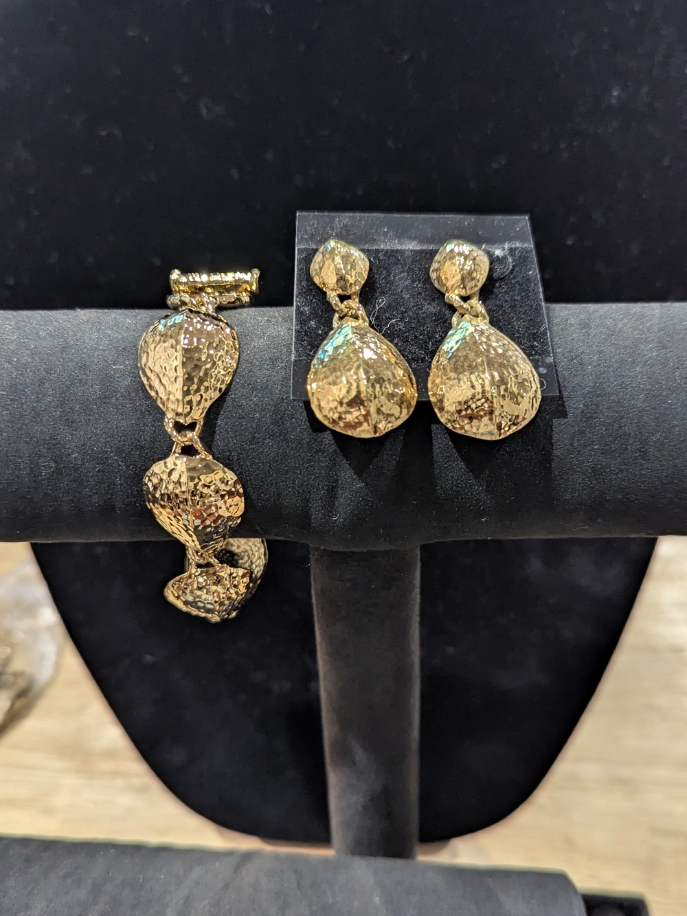 Avon Gold Textured Drop Bracelet and Earrings Set
